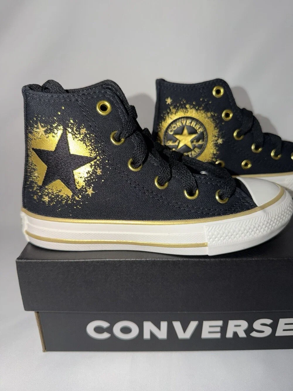 NIB Kids Size 11 Converse ALL STAR Black With Gold Star High Top Gold & Black